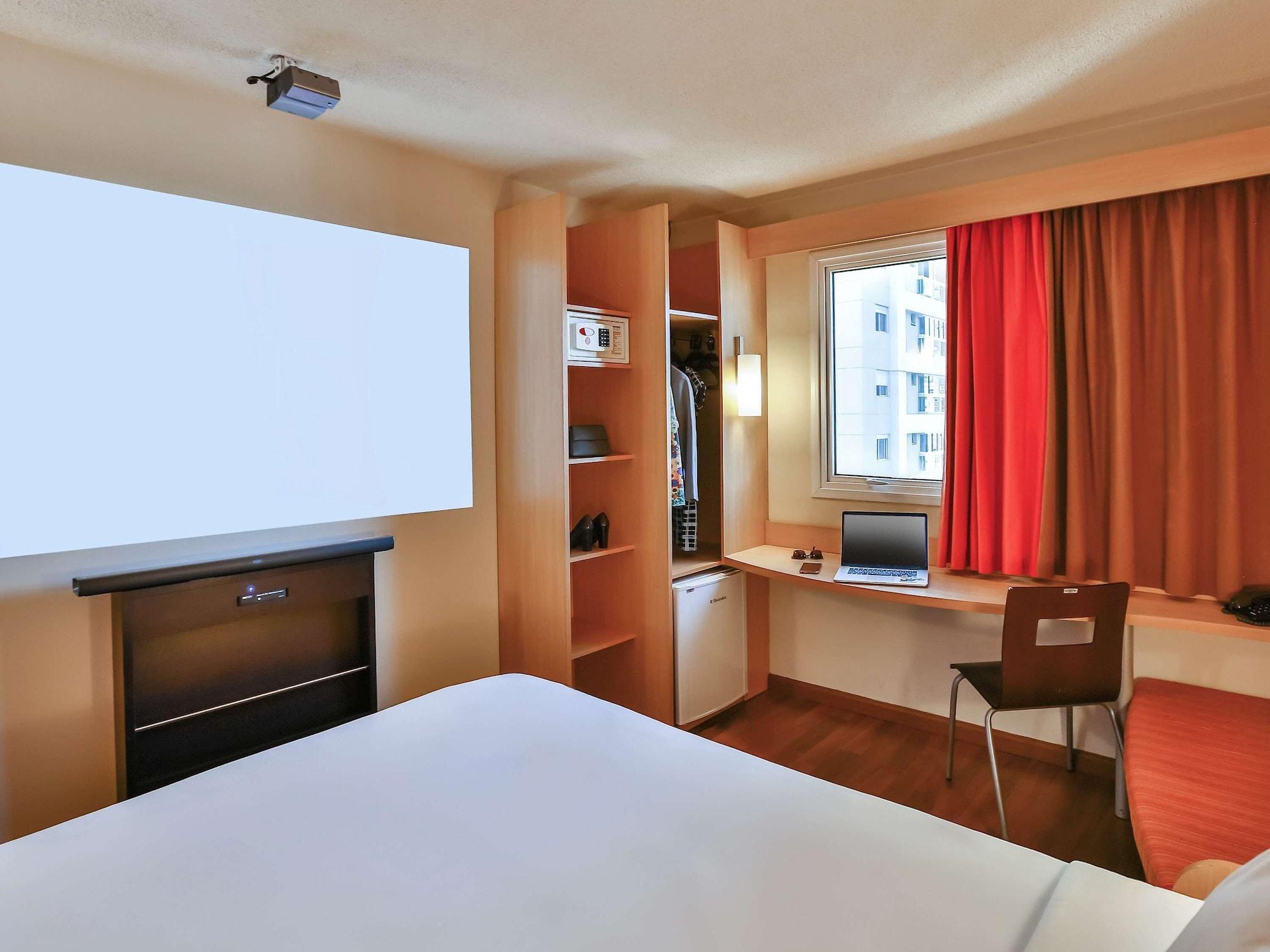 Ibis Sao Paulo Morumbi Bagian luar foto