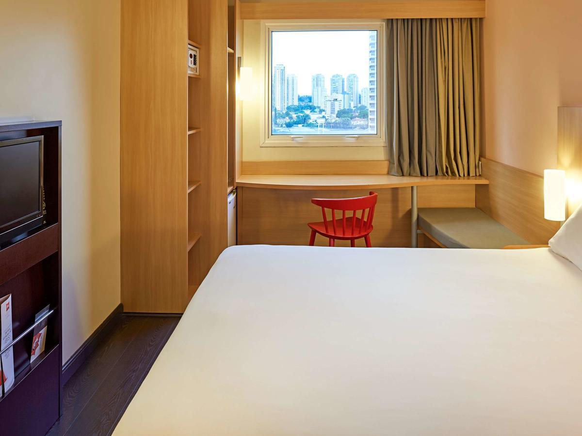 Ibis Sao Paulo Morumbi Ruang foto