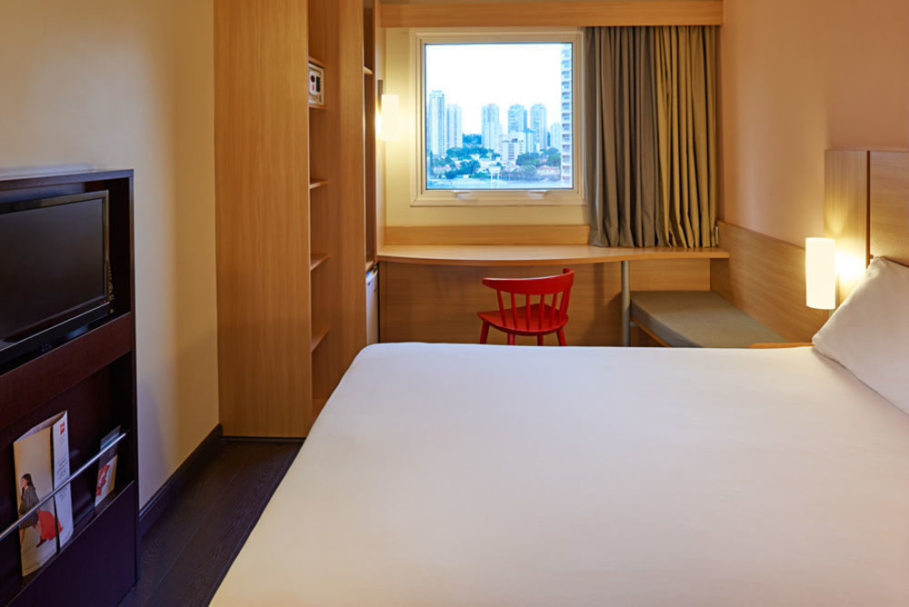 Ibis Sao Paulo Morumbi Bagian luar foto